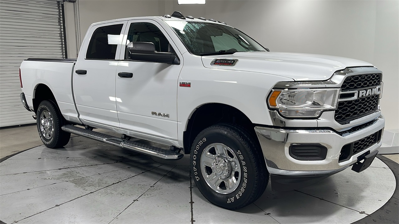 2022 Ram 2500 Tradesman photo 3