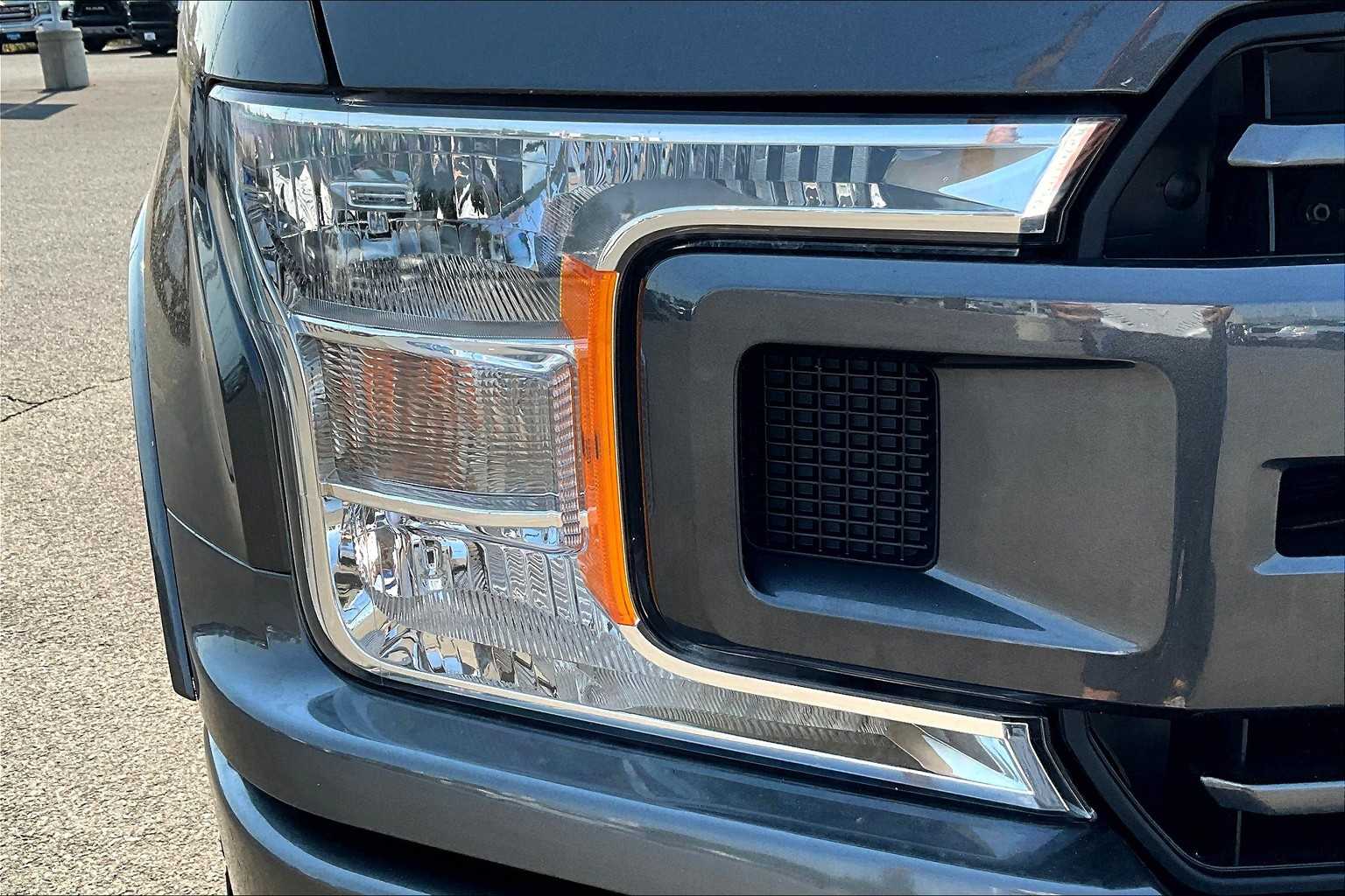 2020 Ford F-150 XLT photo 28