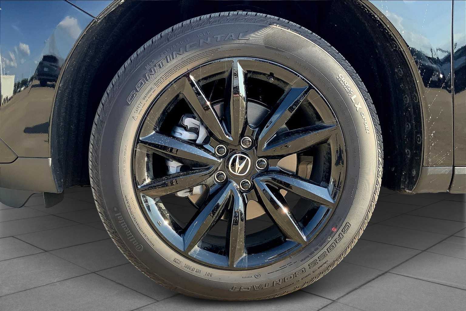 2025 Acura RDX photo 9