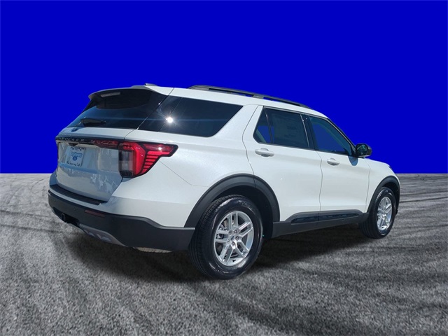 2026 Ford Explorer photo 3