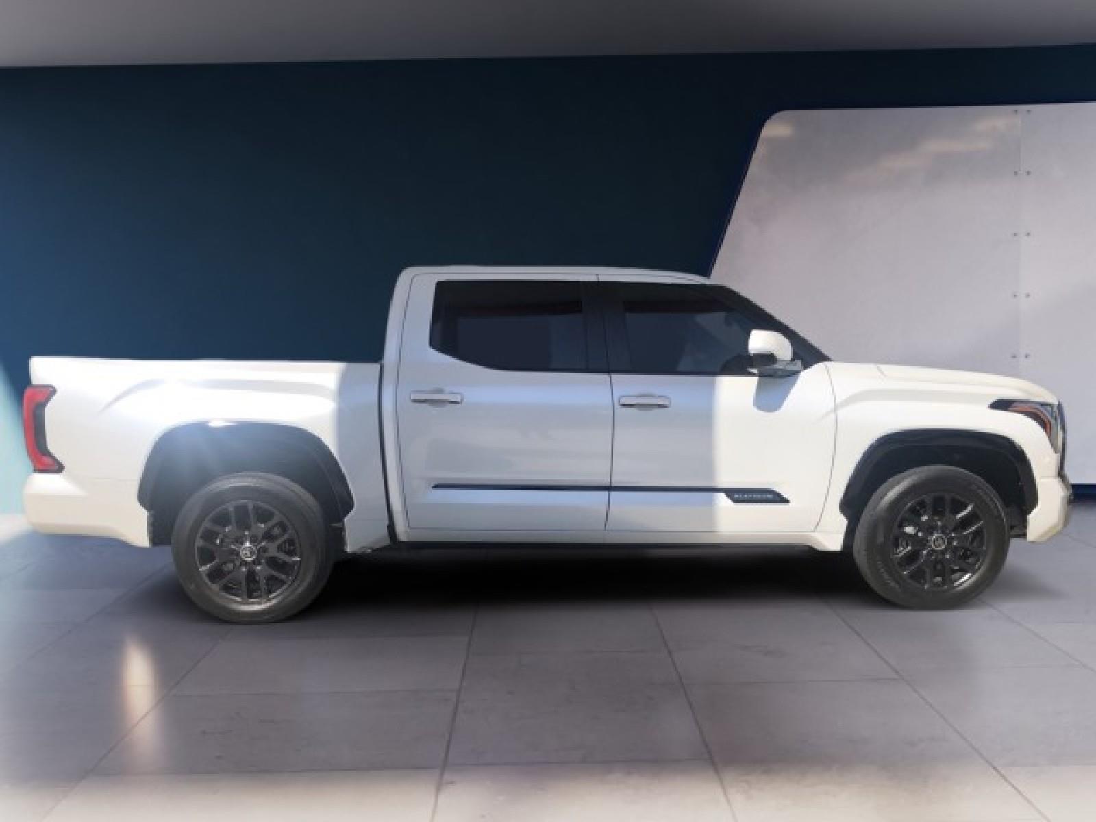 2024 Toyota Tundra Platinum CrewMax photo 5