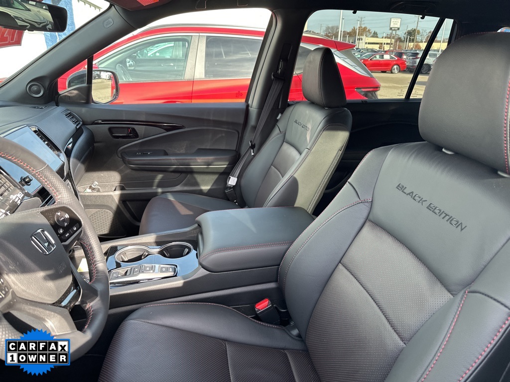 2025 Honda Passport Black Edition photo 4