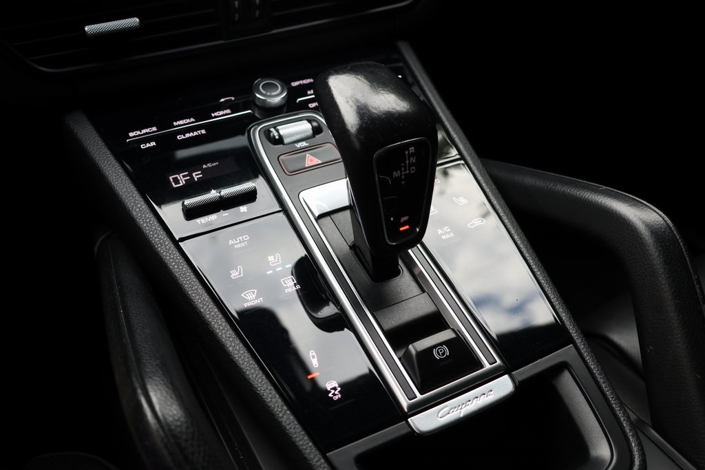 2020 Porsche Cayenne Coupe S photo 20