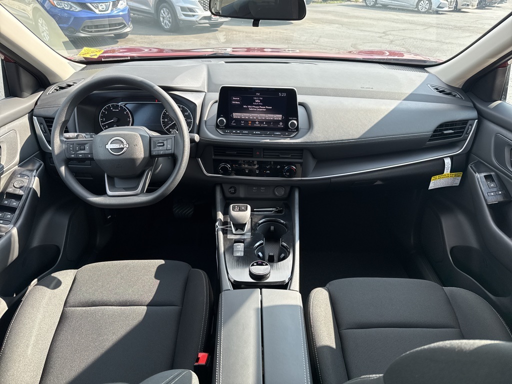 2026 Nissan Rogue S photo 14