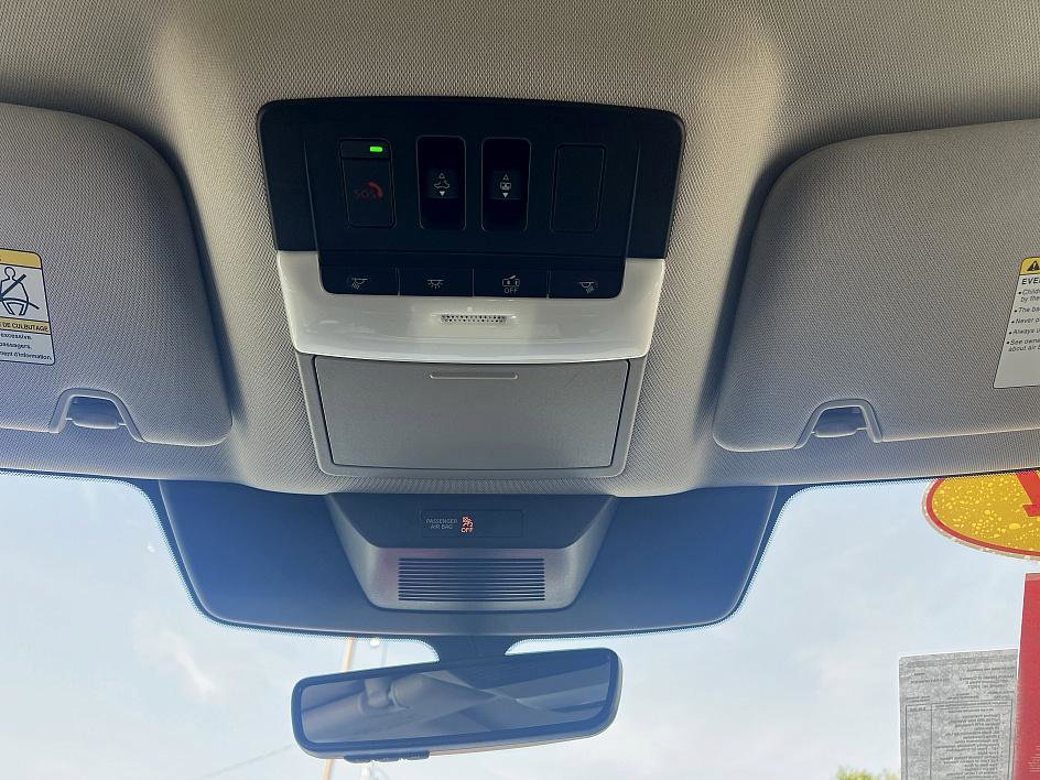 2024 Nissan Pathfinder SL photo 27