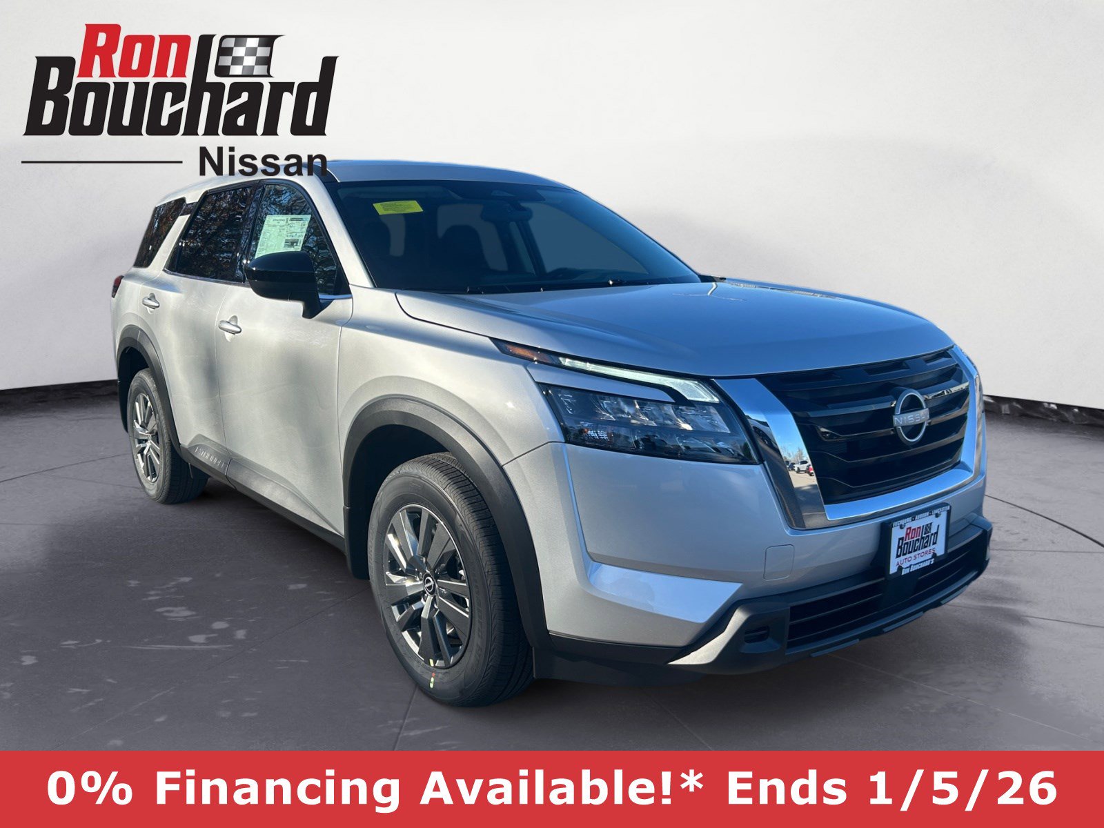 2025 Nissan Pathfinder S's photo