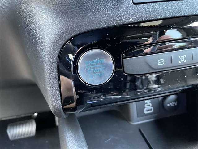 2025 Ford Escape ST-Line photo 13