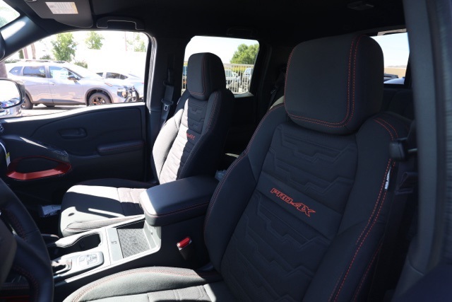 2026 Nissan Frontier Crew Cab PRO-4X photo 14