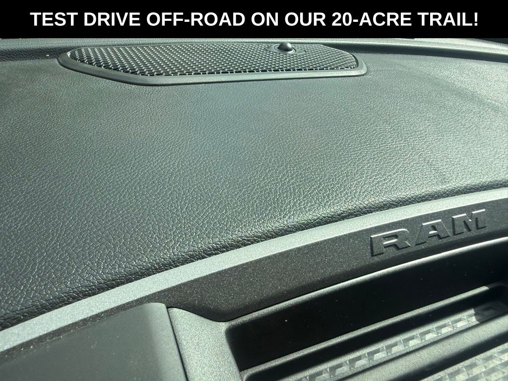 2026 Ram 2500 Tradesman photo 9