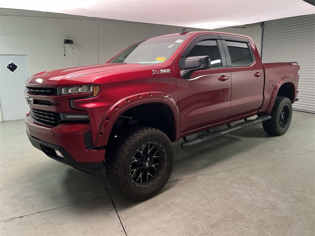 2021 Chevrolet Silverado RST photo 3