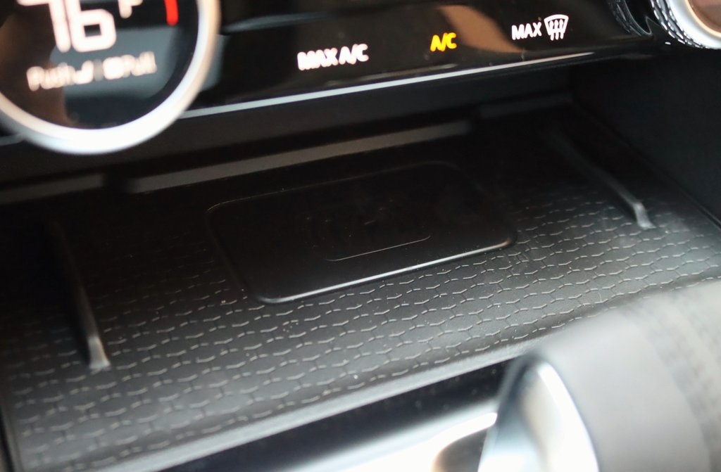 2026 JAGUAR F-PACE - Image 28