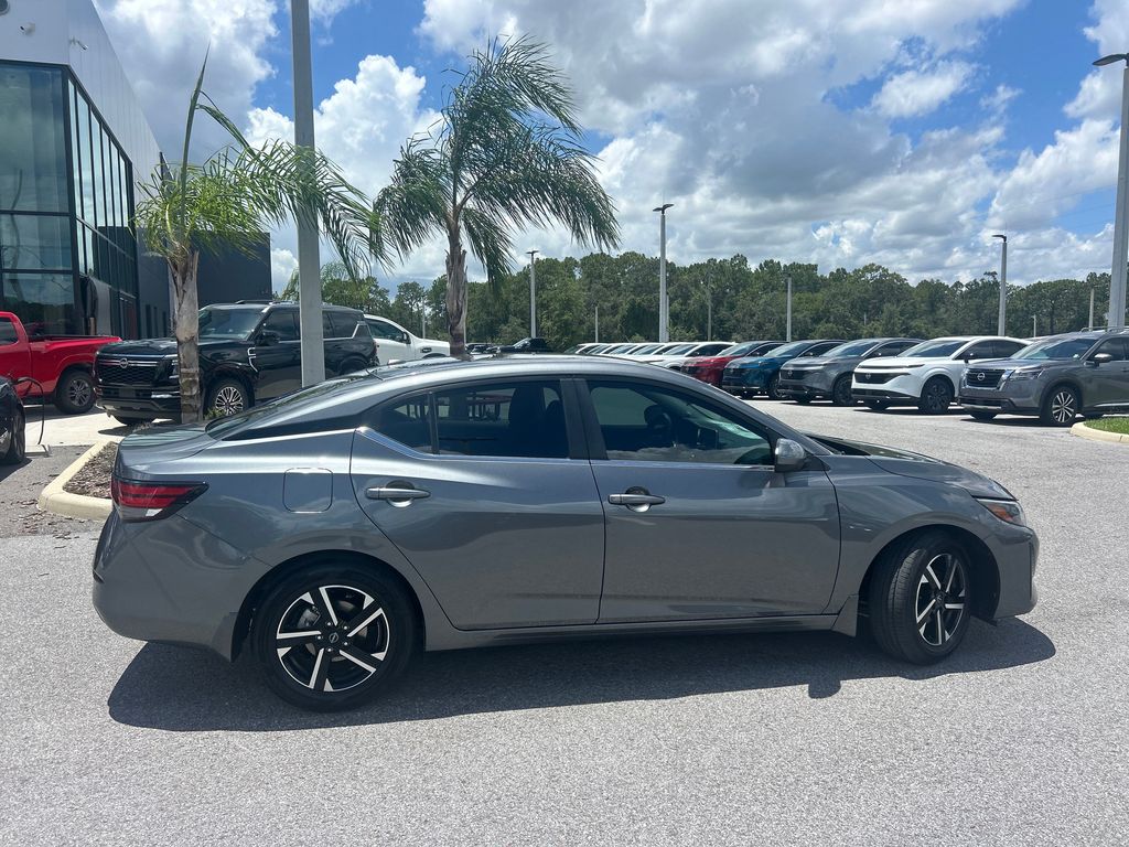2025 Nissan Sentra SV photo 6