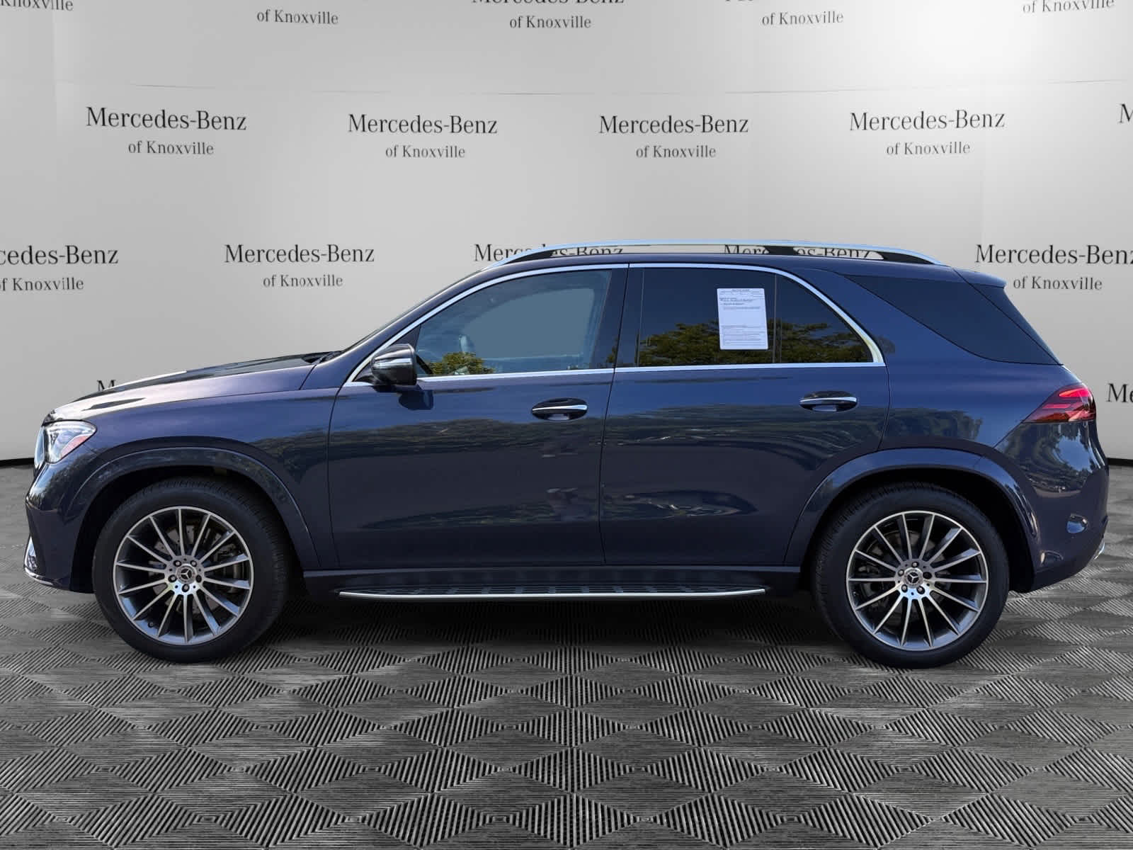 2024 Mercedes Benz GLE 350 4MATIC photo 2