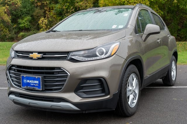 2020 Chevrolet Trax LT photo 2