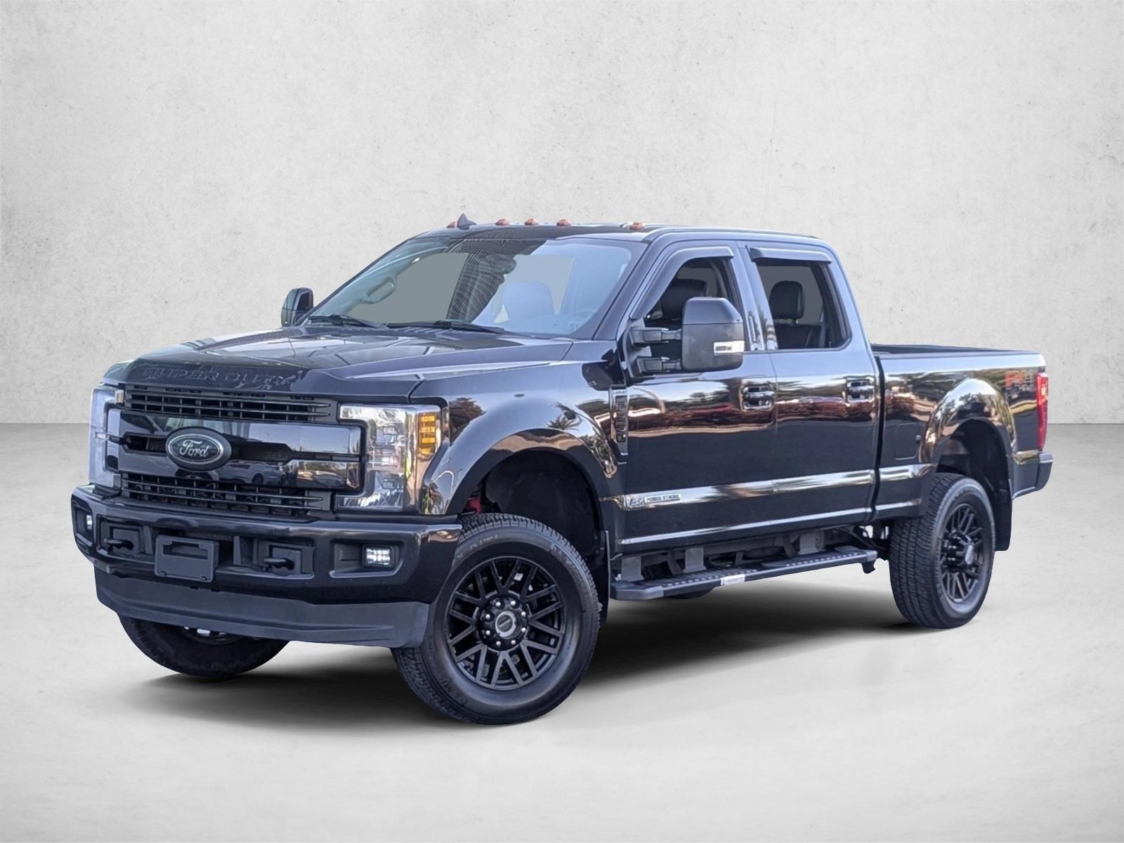 2019 Ford F-250 Super Duty Lariat's photo