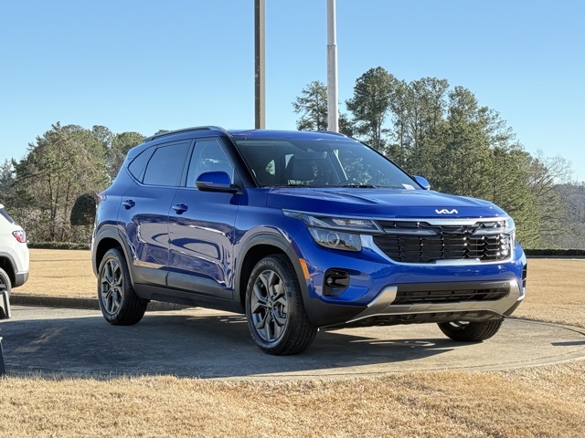 2024 Kia Seltos S's photo