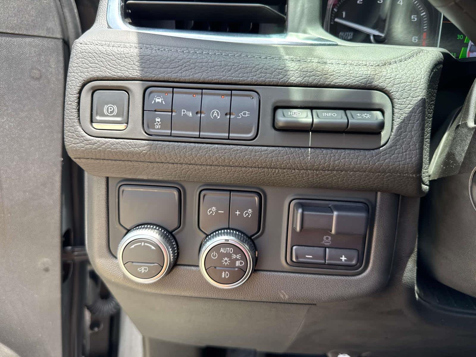 2021 Gmc Yukon Denali photo 15