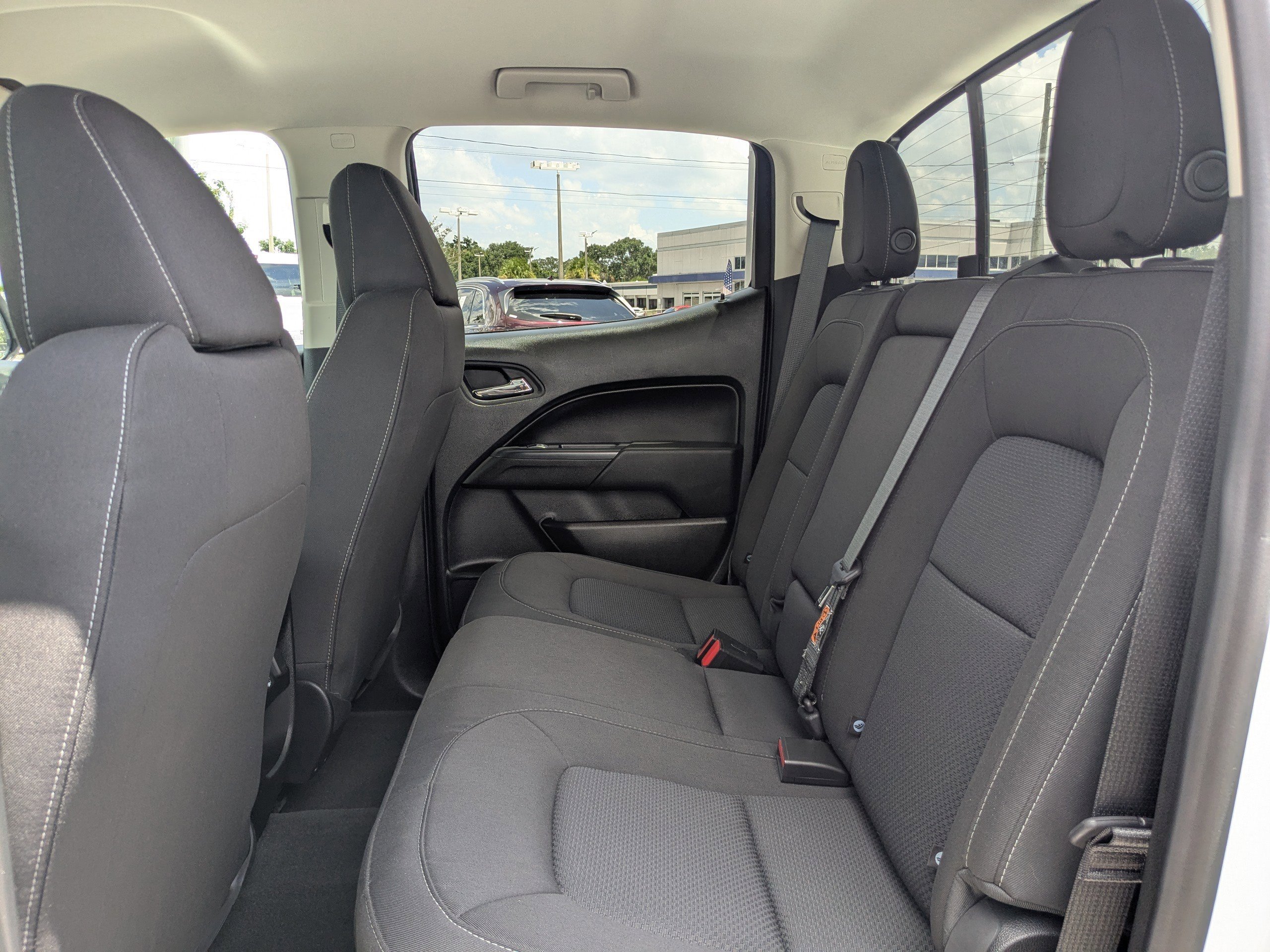 2022 Chevrolet Colorado LT photo 12