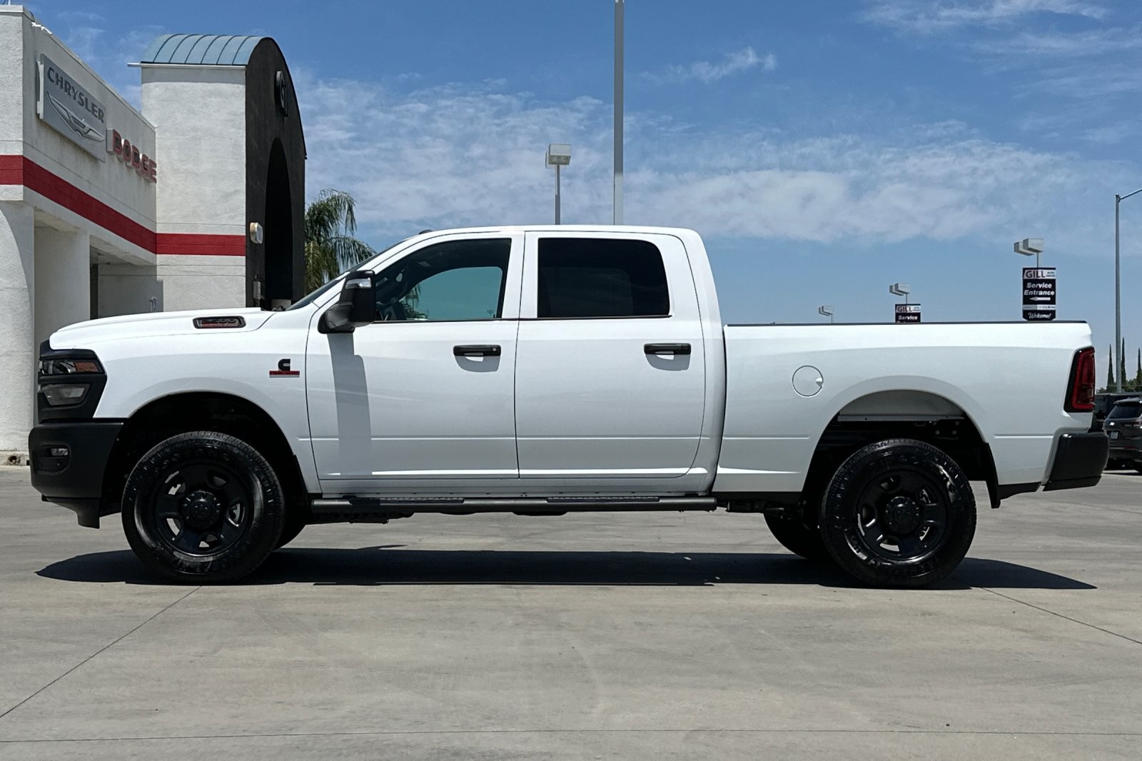 2025 Ram 2500 Tradesman photo 3