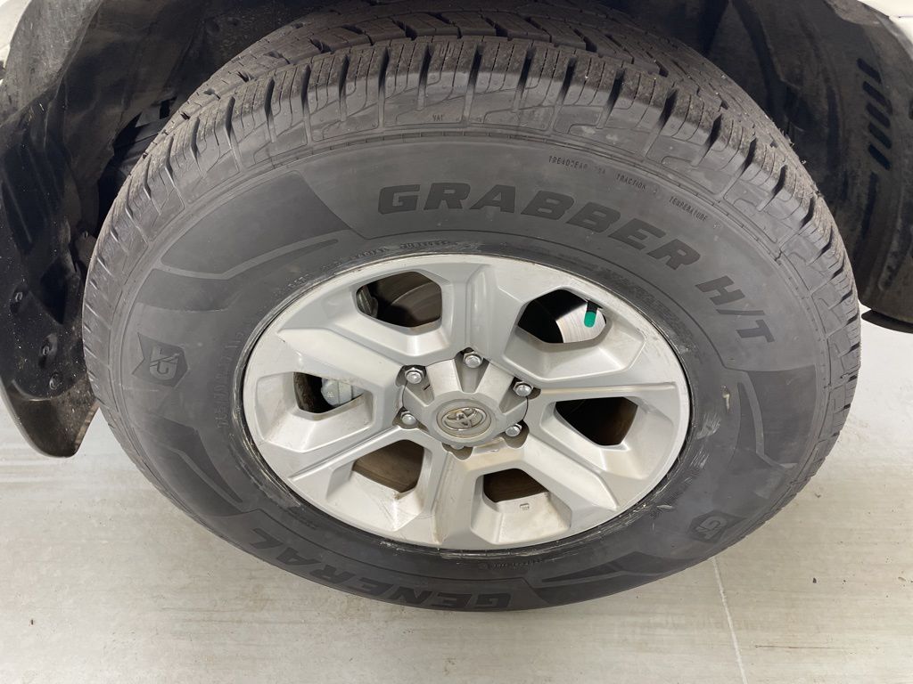 2023 Toyota 4Runner SR5 photo 12