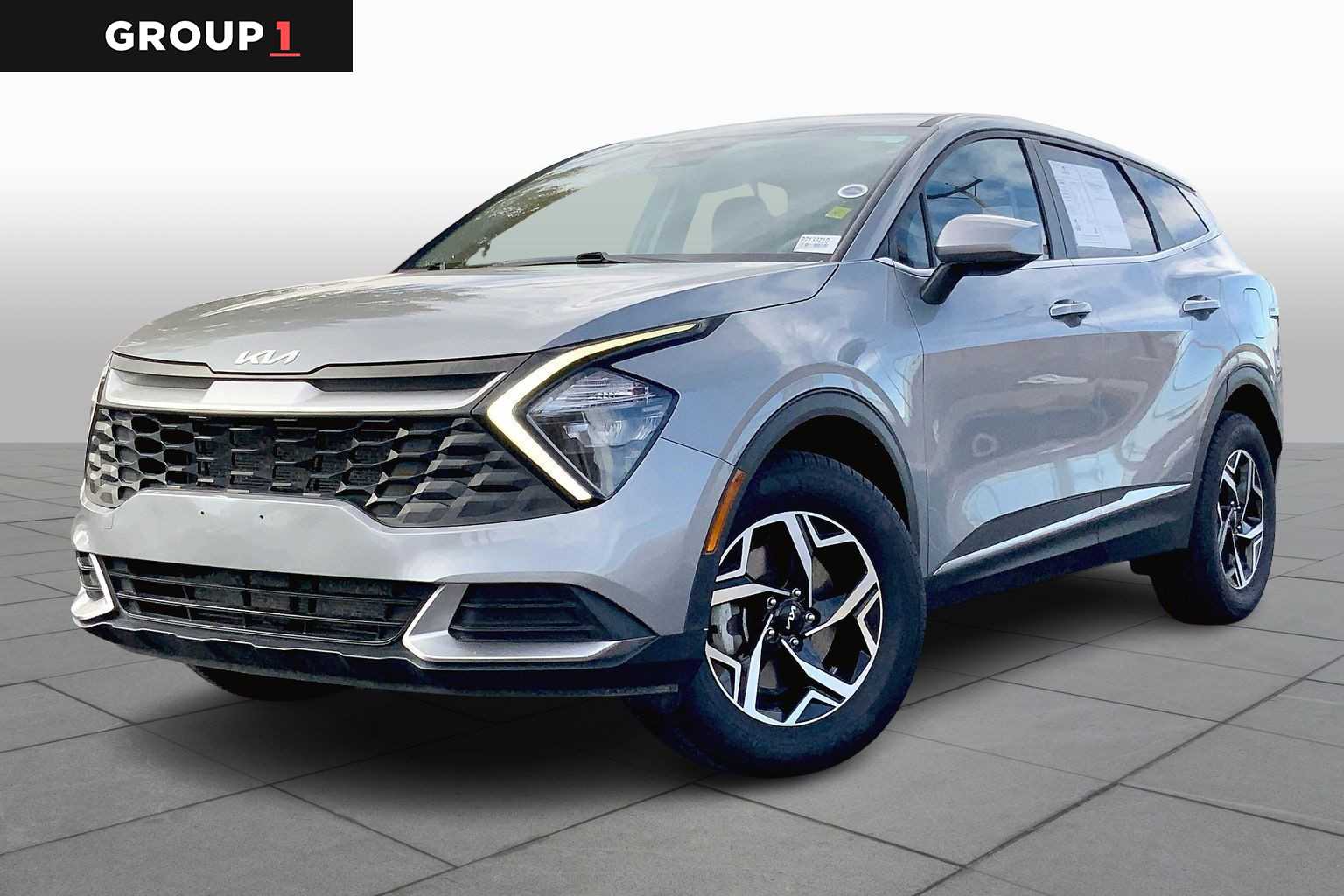 2023 Kia Sportage LX's photo