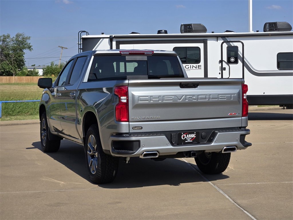 2026 Chevrolet Silverado 1500 RST photo 3
