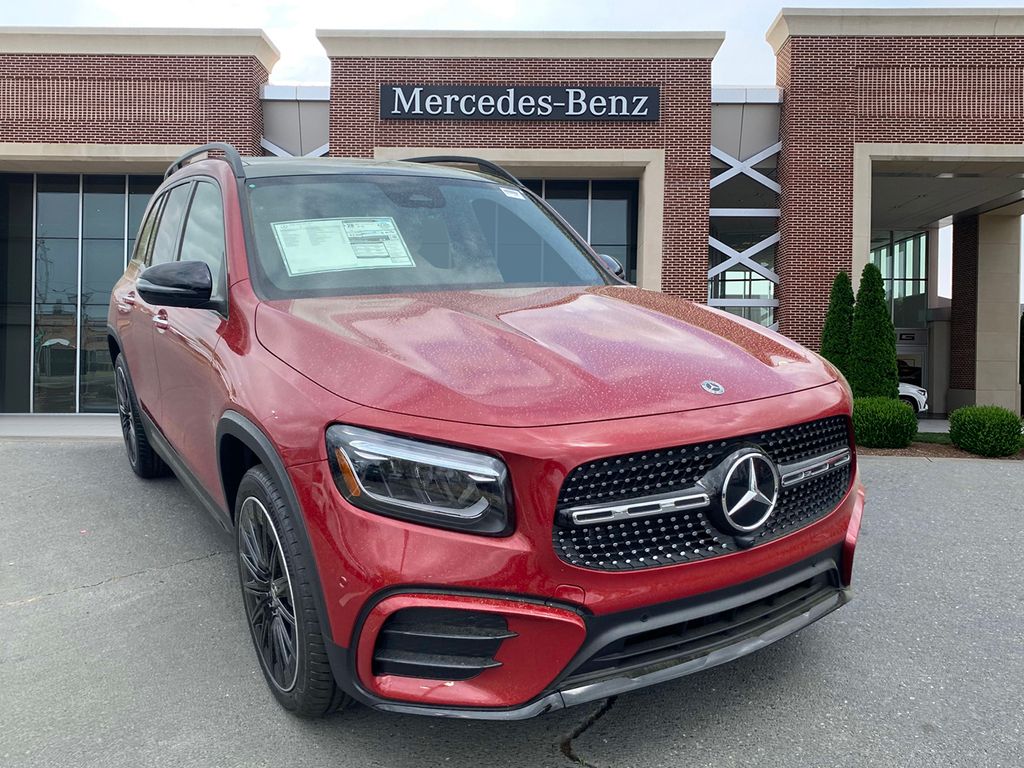 2025 Mercedes Benz GLB 250 photo 3