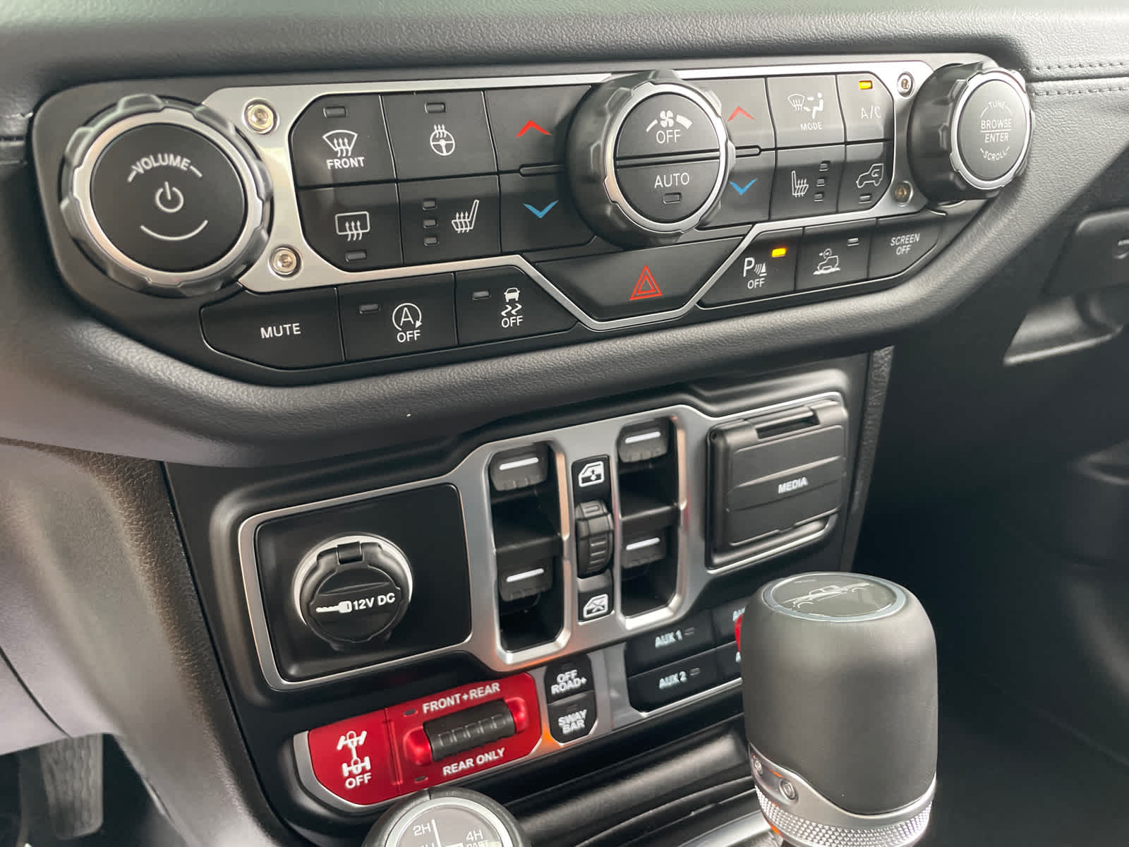2025 Jeep Gladiator Rubicon photo 26