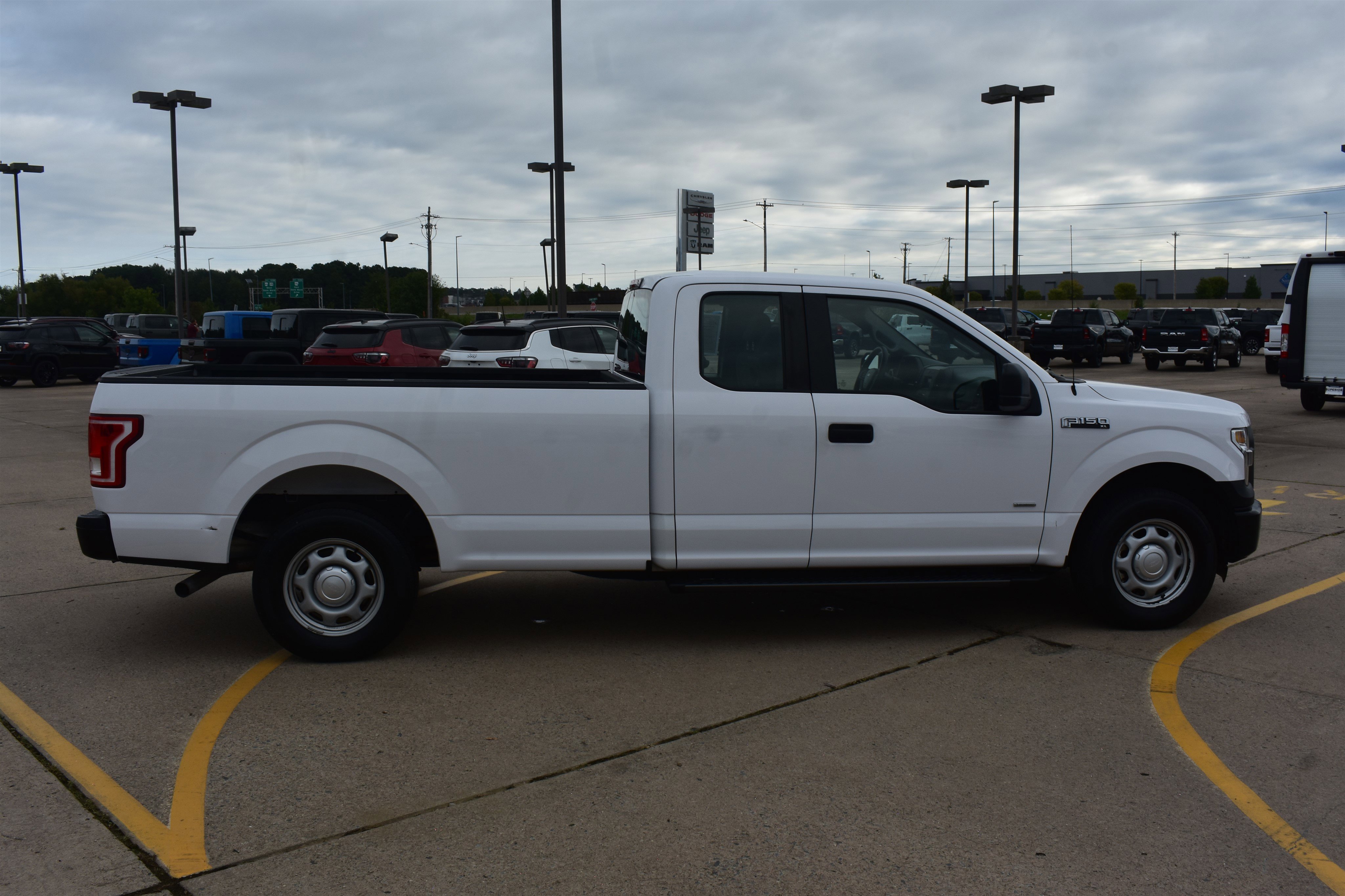 2016 Ford F-150 XL photo 4