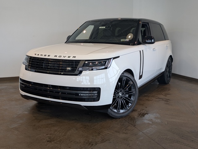 2025 Land Rover Range Rover SE's photo