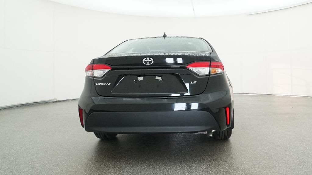 2025 Toyota Corolla LE photo 17