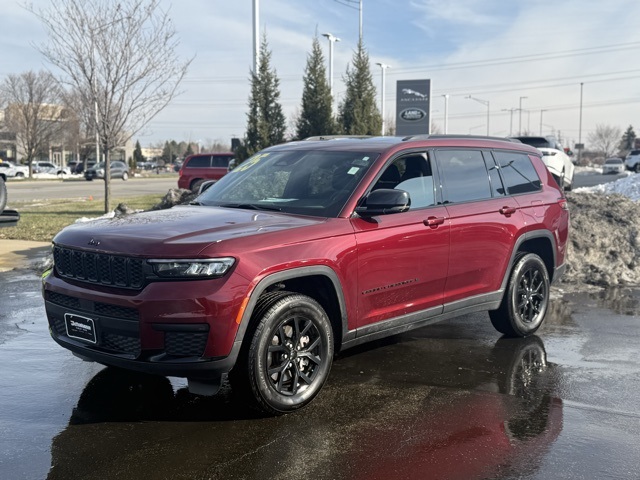 2025 Jeep Grand Cherokee L Altitude's photo