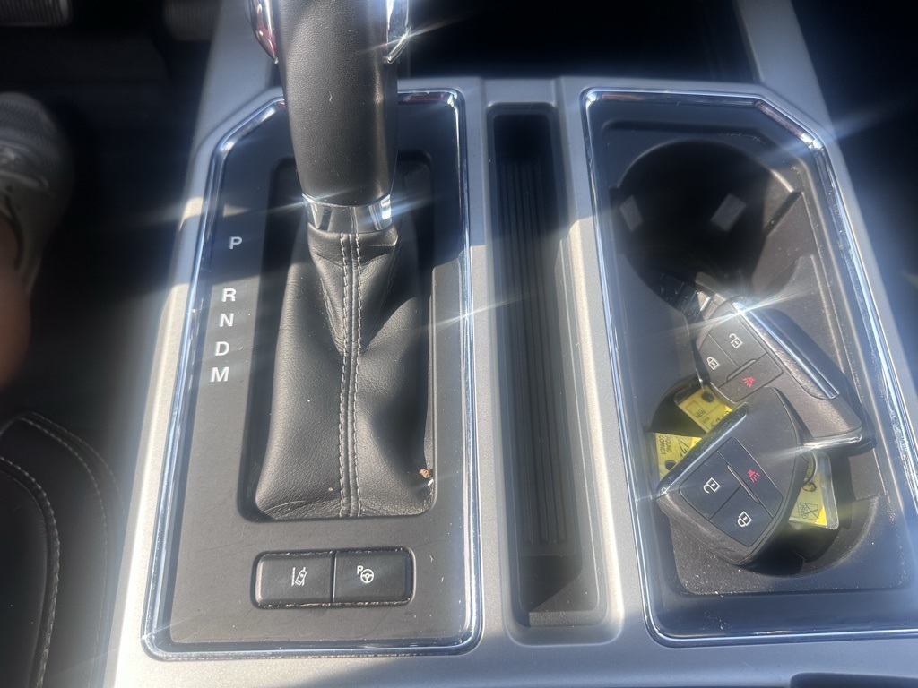 2020 Ford F-150 Lariat photo 21