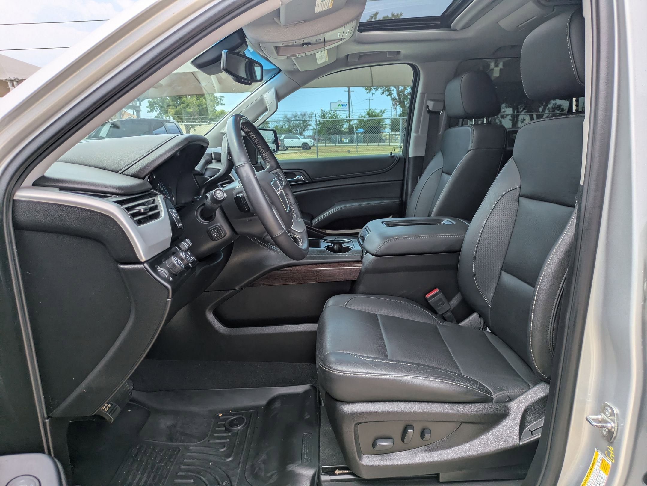 2019 Gmc Yukon SLT photo 8