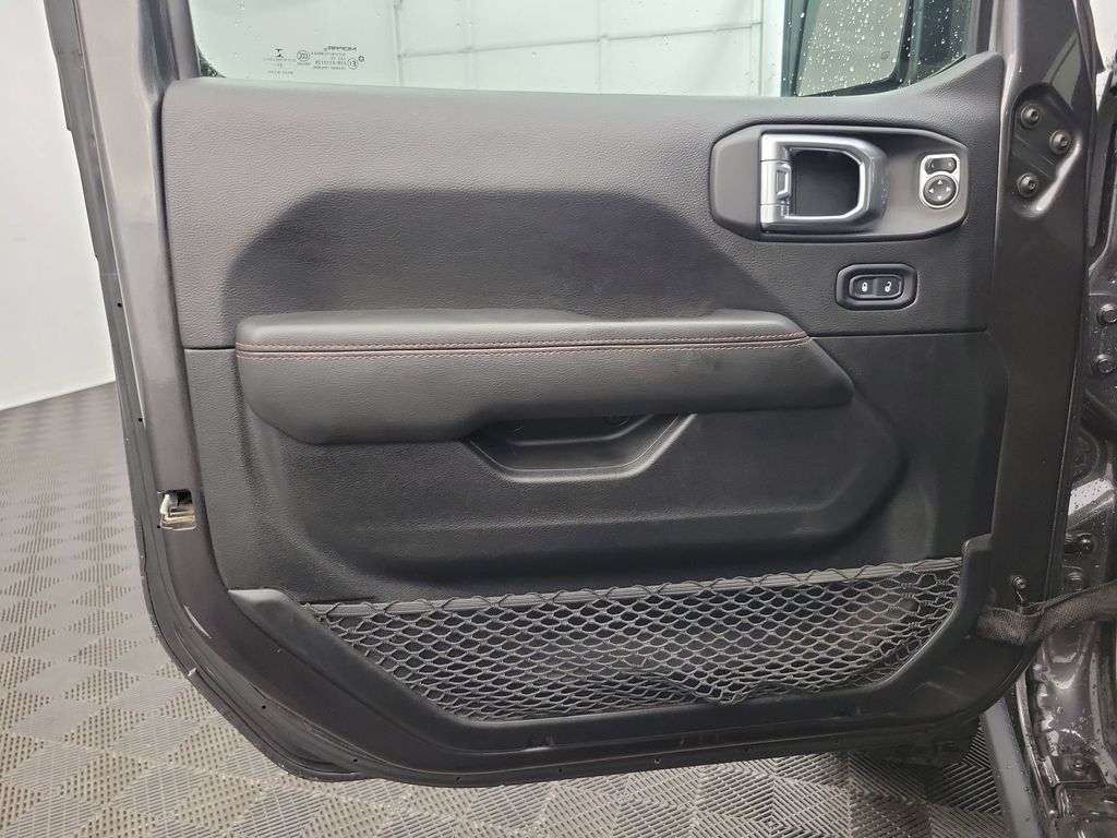 2021 Jeep Gladiator Rubicon photo 18
