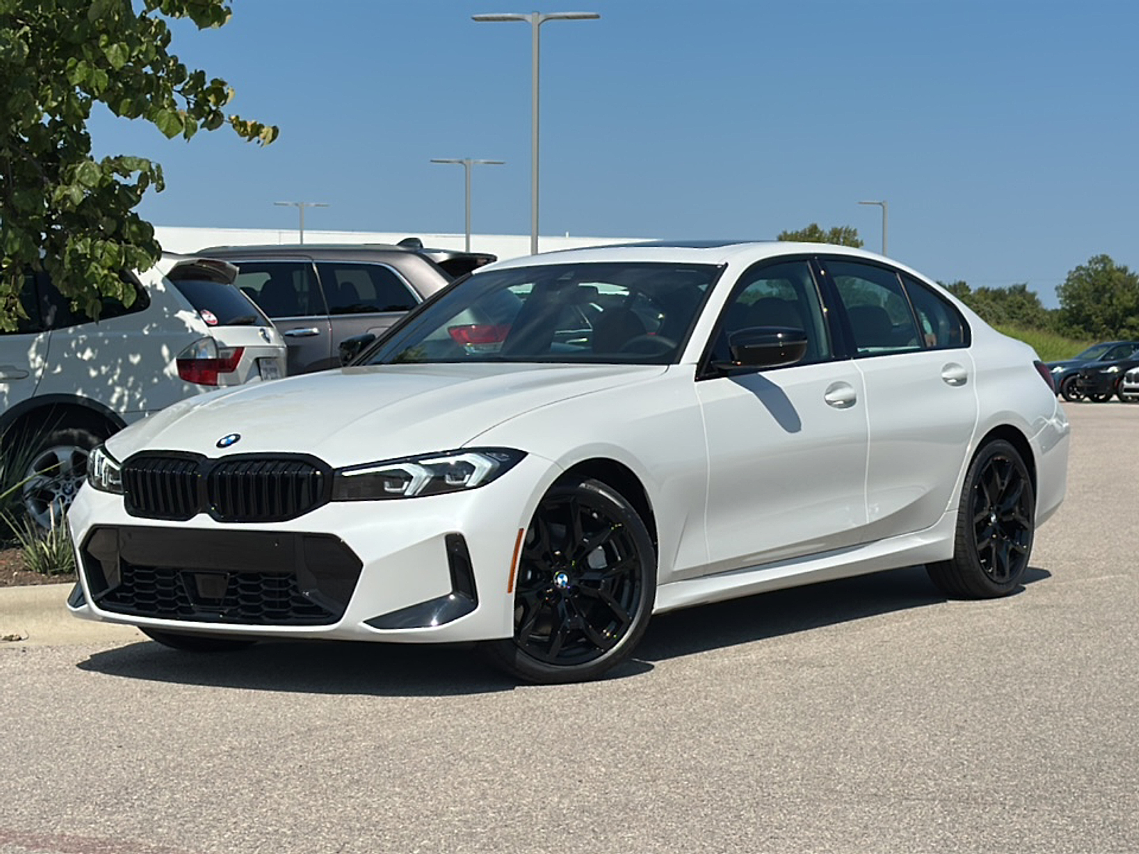 2025 Bmw 330i photo 2