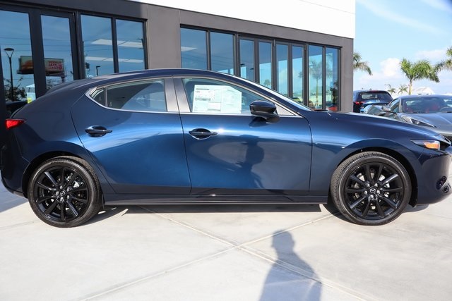 2026 Mazda Mazda3 2.5 Select Sport Base photo 2