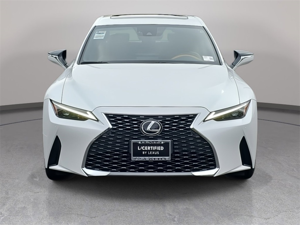 2023 Lexus IS 300 photo 2