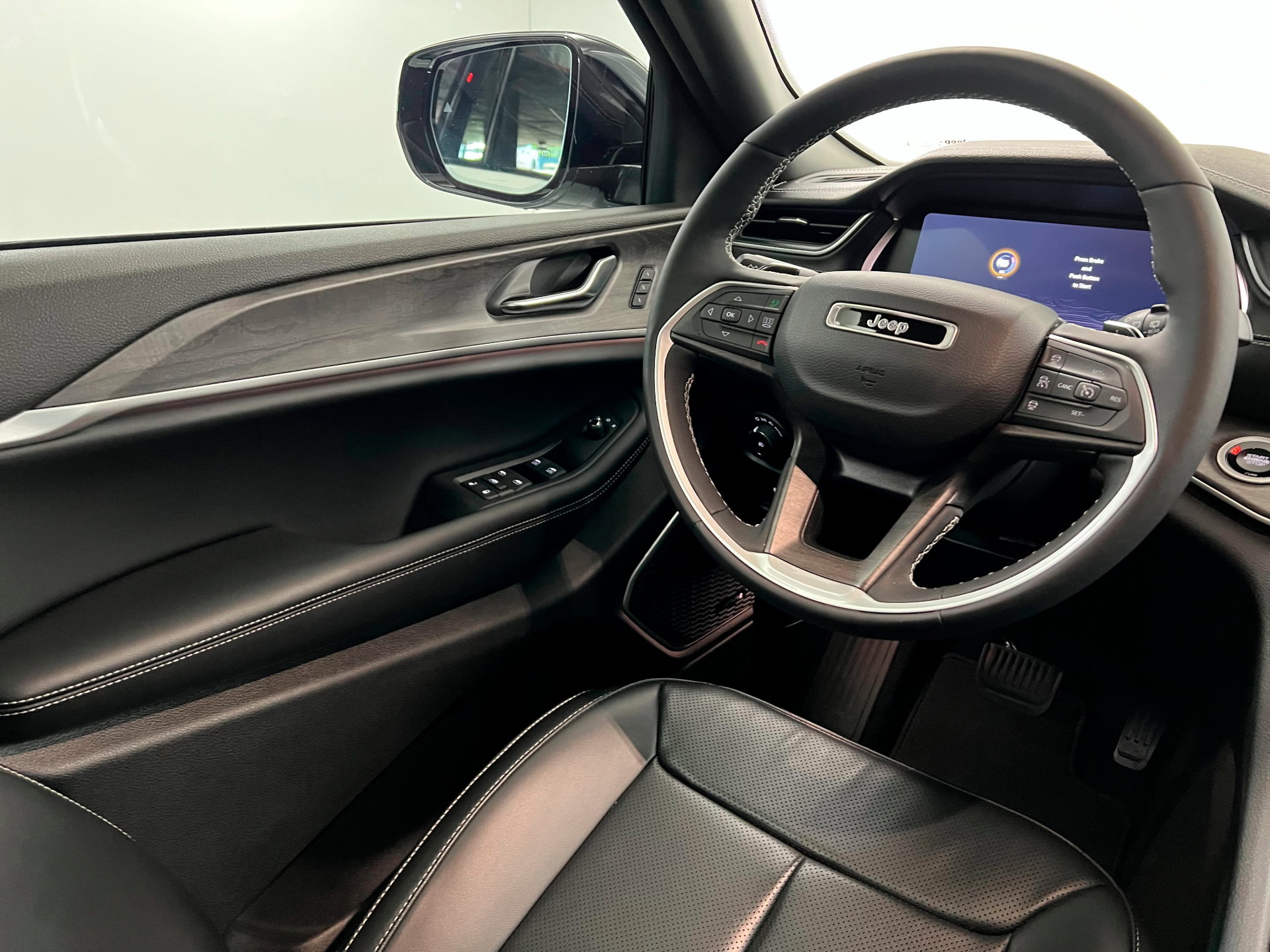 2024 Jeep Grand Cherokee Limited photo 11