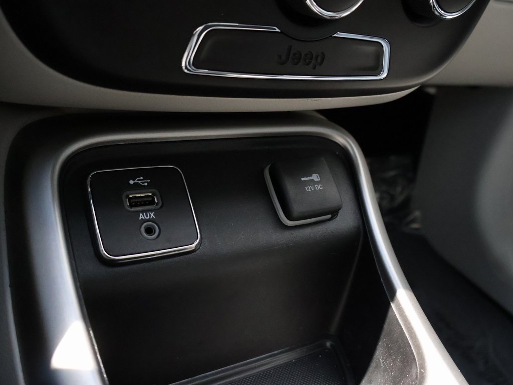 2018 Jeep Compass Latitude photo 35
