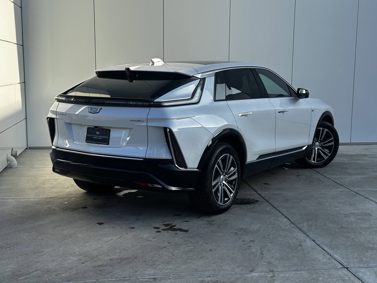 2025 Cadillac Lyriq Luxury photo 6