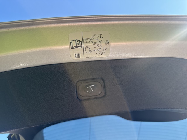2019 Ford Edge Titanium photo 26