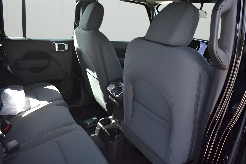 2025 Jeep Wrangler Sport photo 16