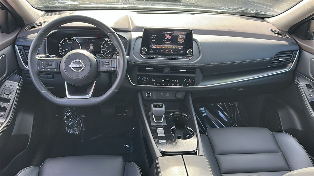 2023 Nissan Rogue SV photo 13