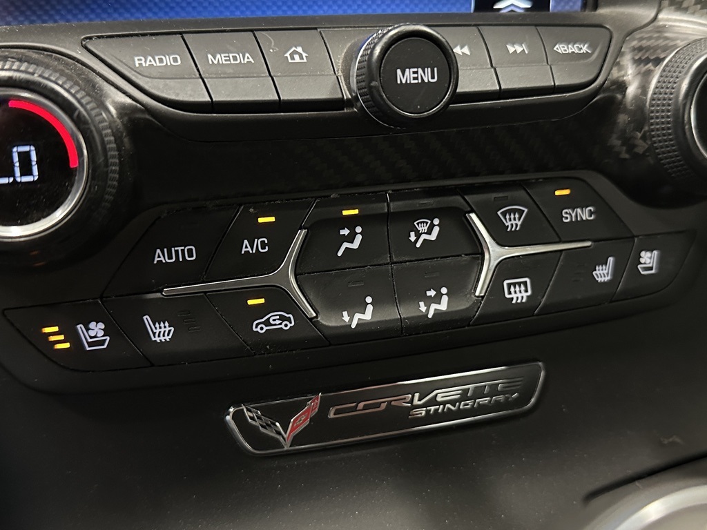 2014 Chevrolet Corvette Stingray Z51 2LT photo 32