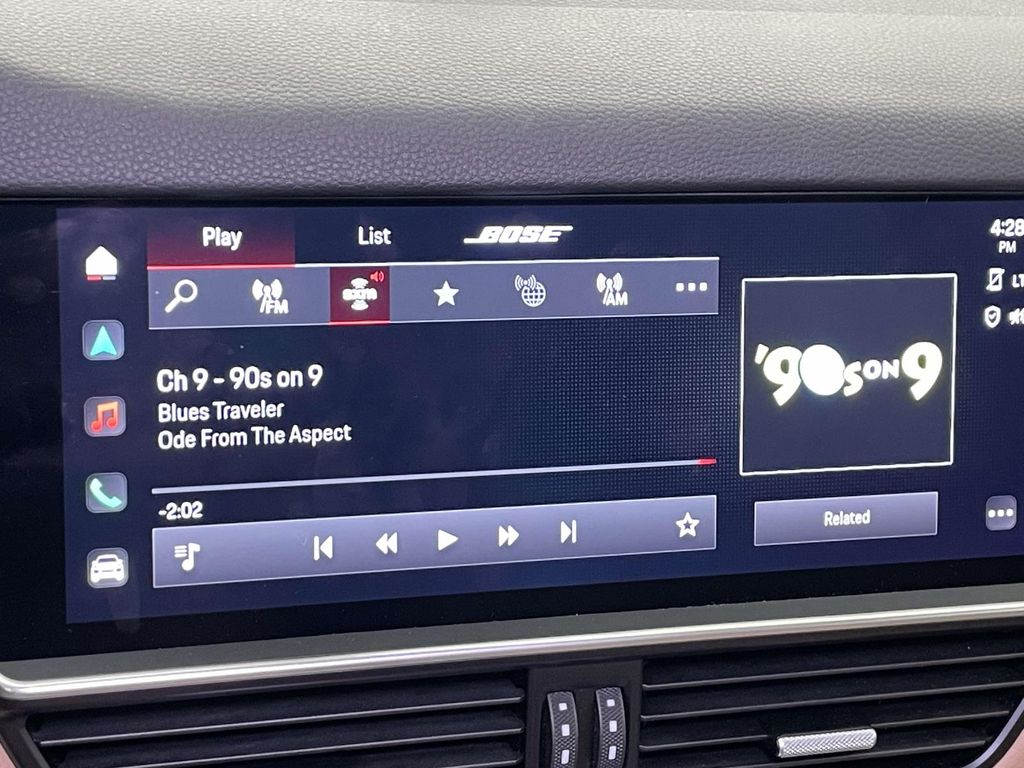 2022 Porsche Cayenne E-Hybrid Base photo 27