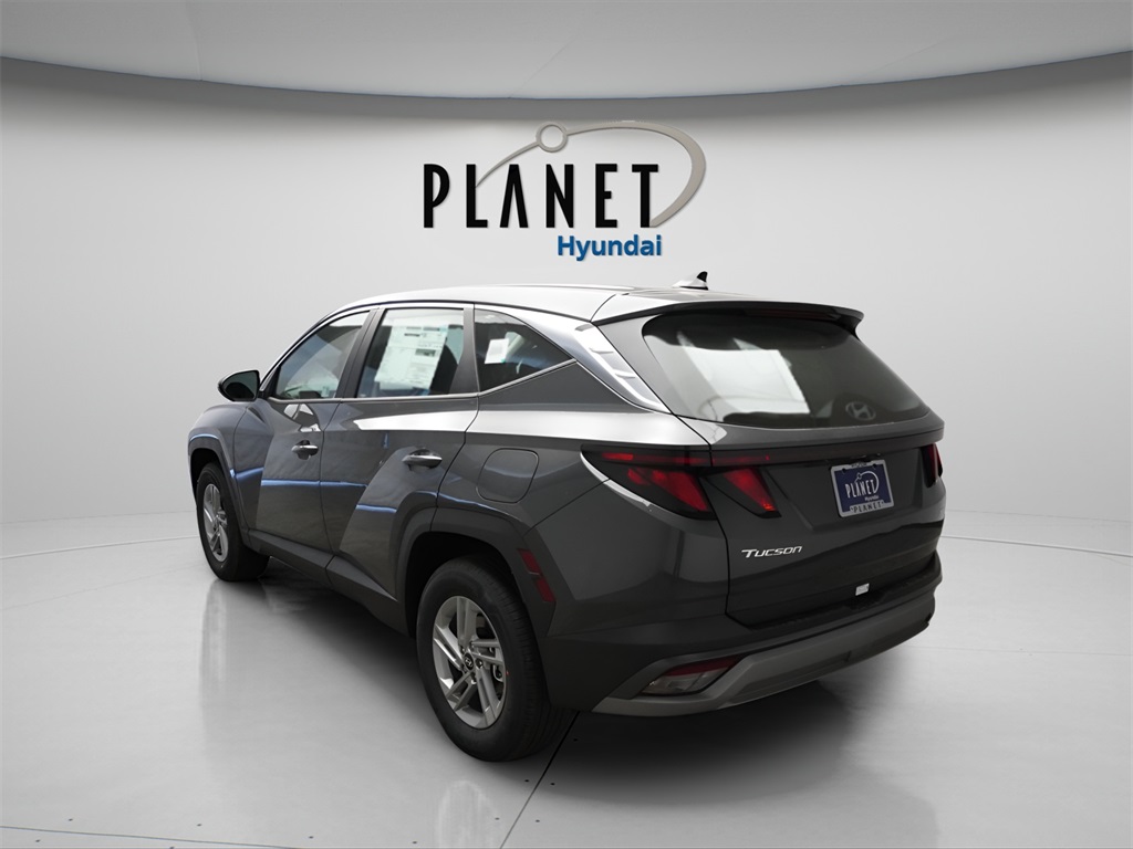 2025 Hyundai Tucson SE photo 6