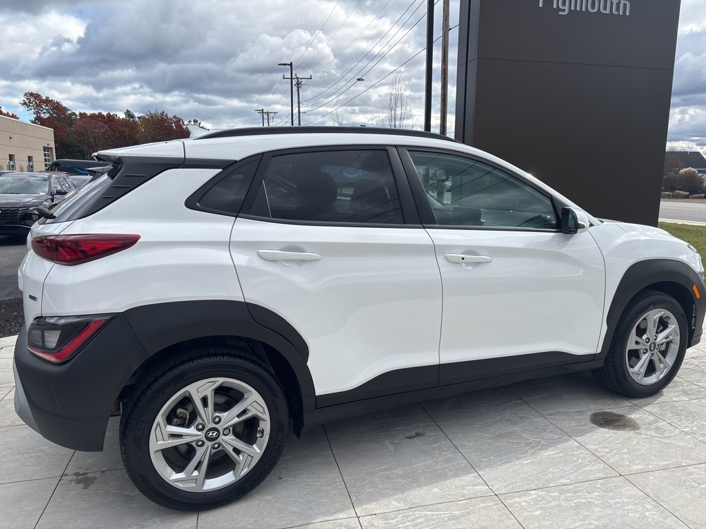 2023 Hyundai Kona SEL photo 4