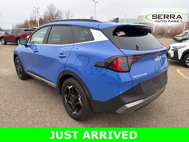 2026 Kia Sportage EX photo 4