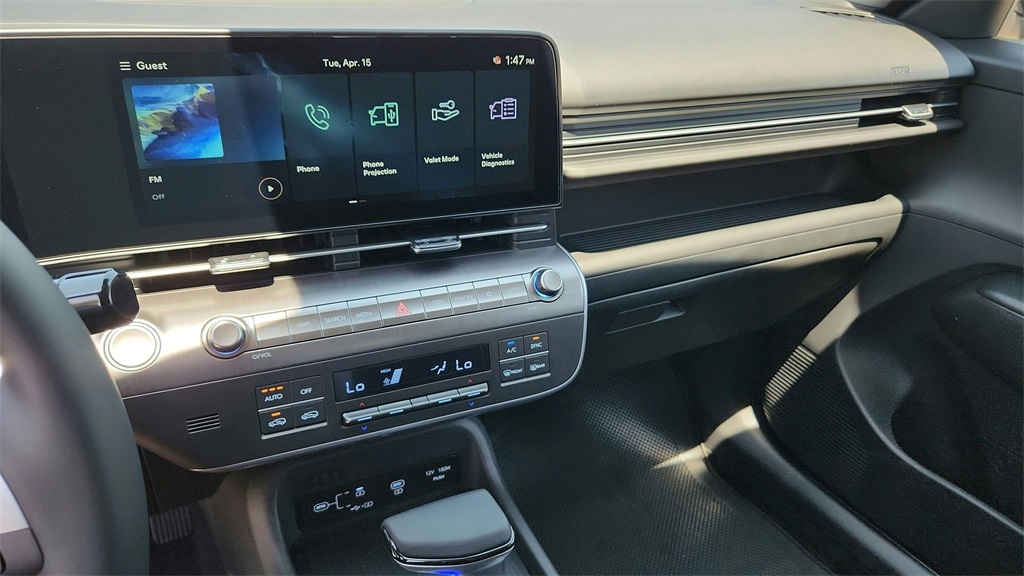2025 Hyundai Kona SEL photo 25